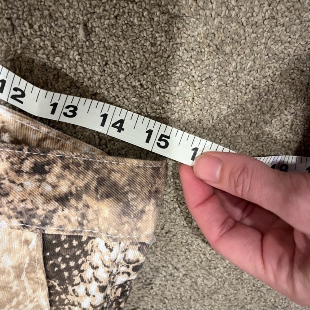 Snake Print Cargo Pants - Picture 3 of 5